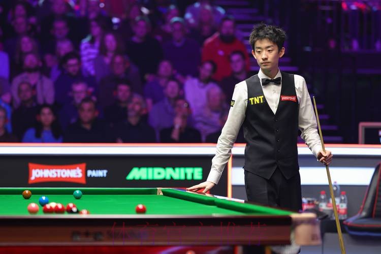 斯诺克大师赛:吴宜泽战胜肖国栋晋级四强 斯诺克大师赛:吴宜泽战胜肖国栋晋级四强